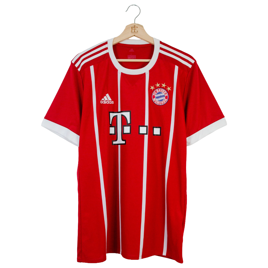 Bayern München 17/18 - James (L)