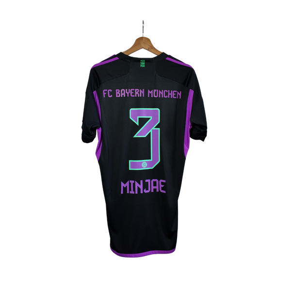 Bayern München 24/25 -Min Jae (M) BNWT